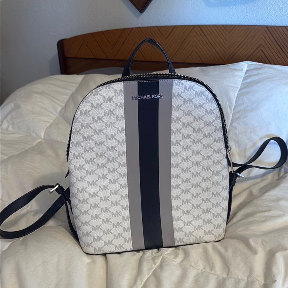 Michael Kors Gray and Black Backpack with Modern Design
